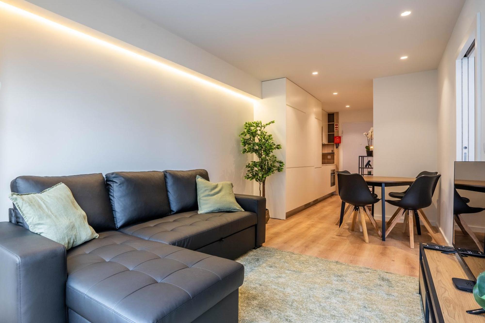 Trindade Bliss: 1Br W/ Free Parking By Lovelystay Porto Eksteriør billede
