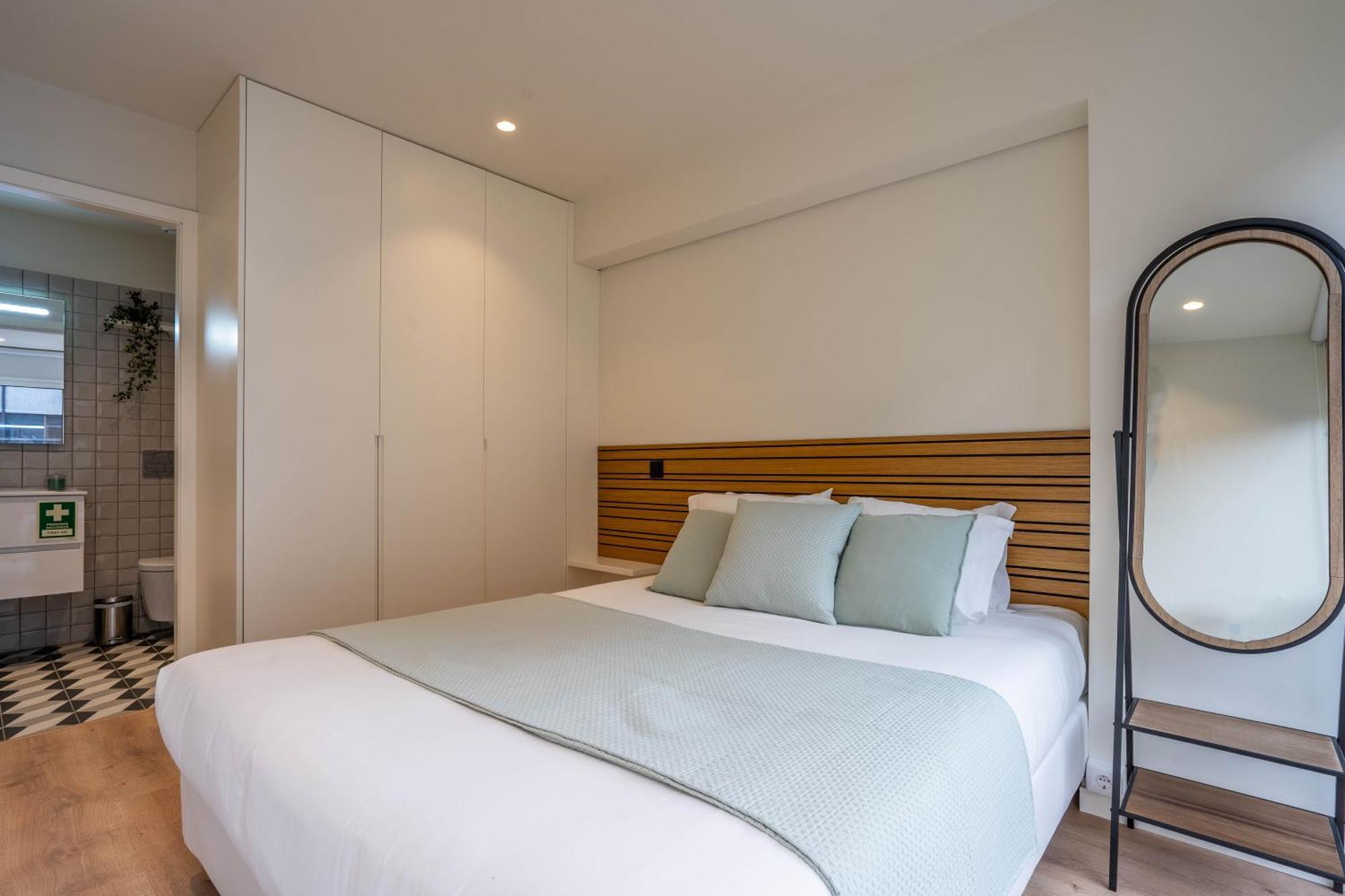 Trindade Bliss: 1Br W/ Free Parking By Lovelystay Porto Eksteriør billede