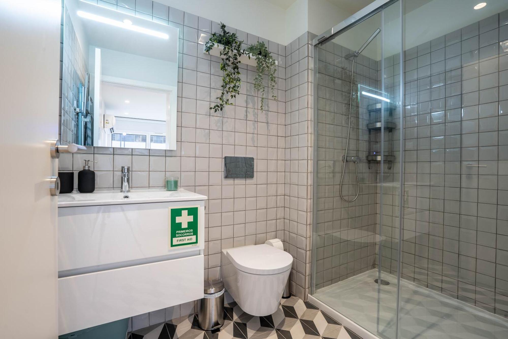 Trindade Bliss: 1Br W/ Free Parking By Lovelystay Porto Eksteriør billede