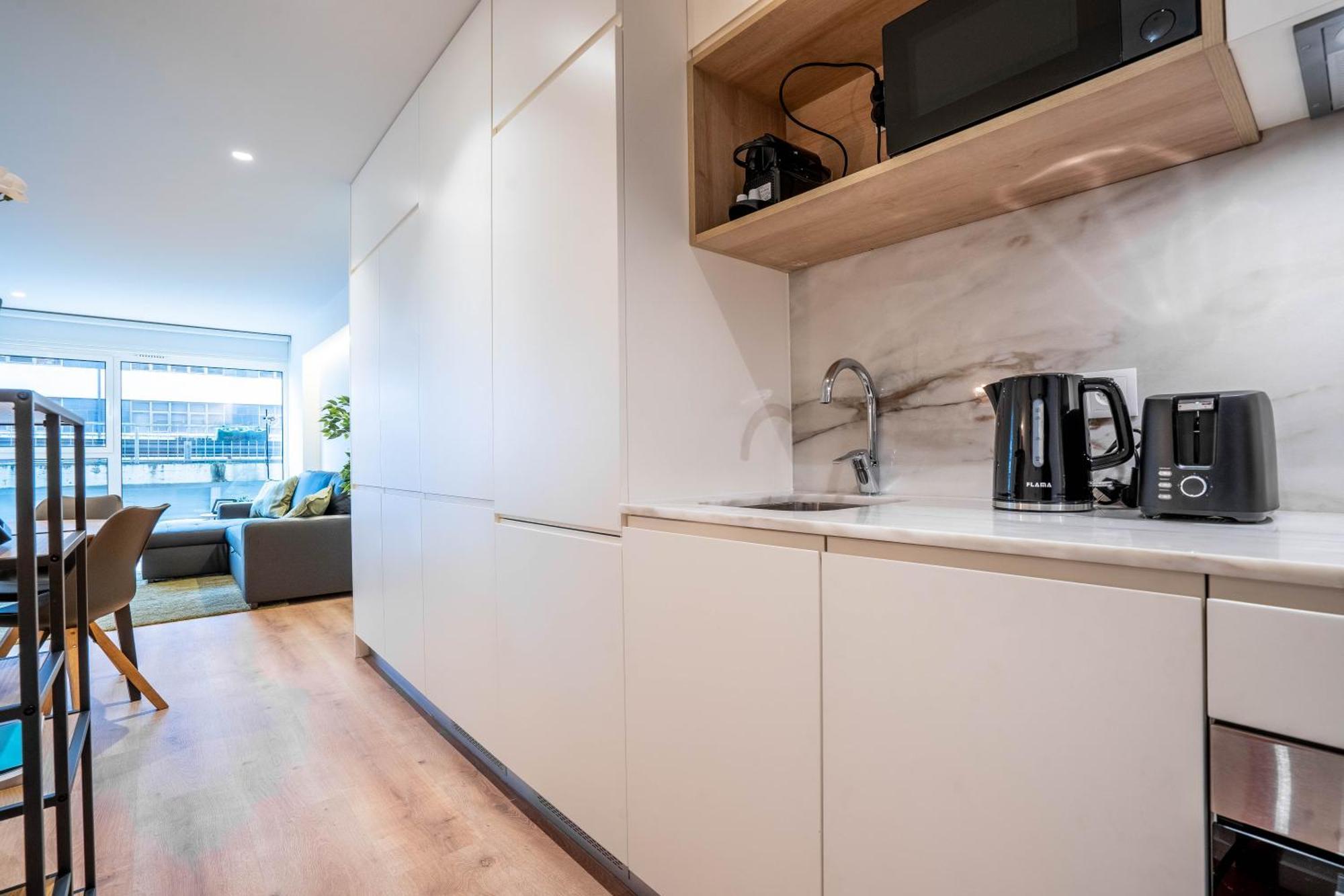 Trindade Bliss: 1Br W/ Free Parking By Lovelystay Porto Eksteriør billede